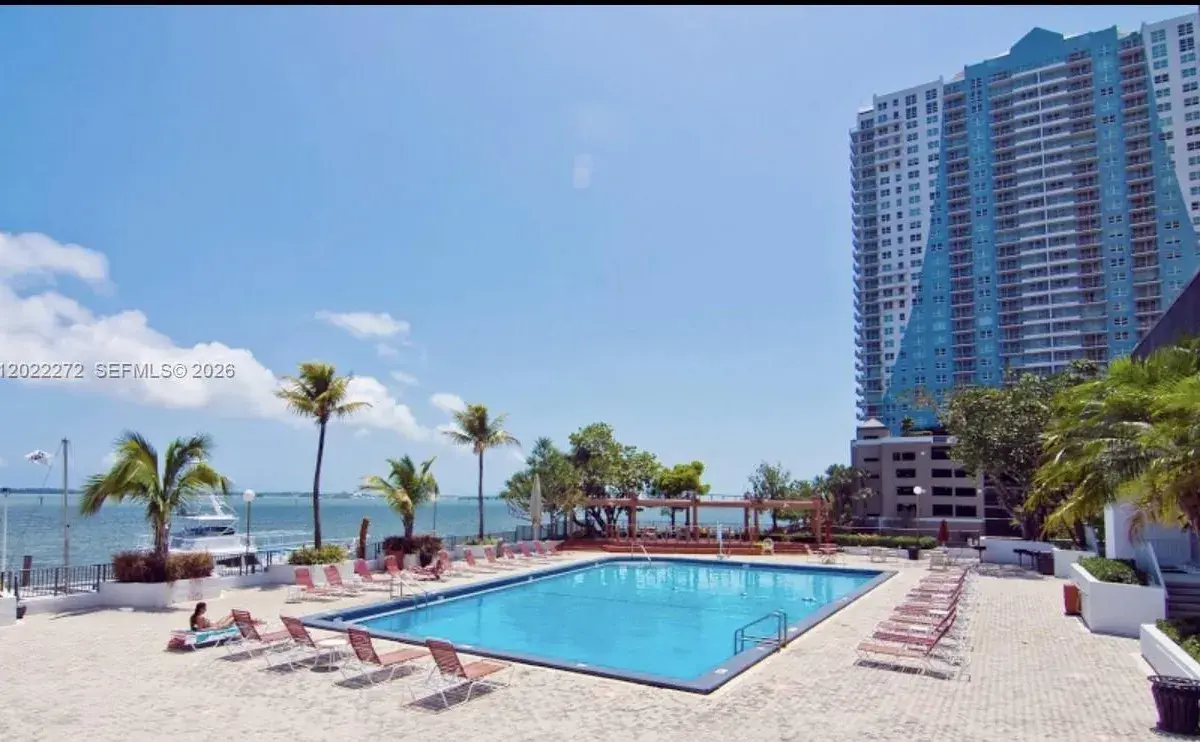 999 Brickell Bay Dr # 209, Miami FL 33131