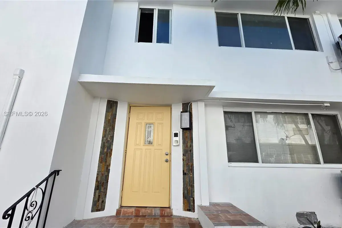 7629 Dickens Ave # 8, Miami Beach FL 33141