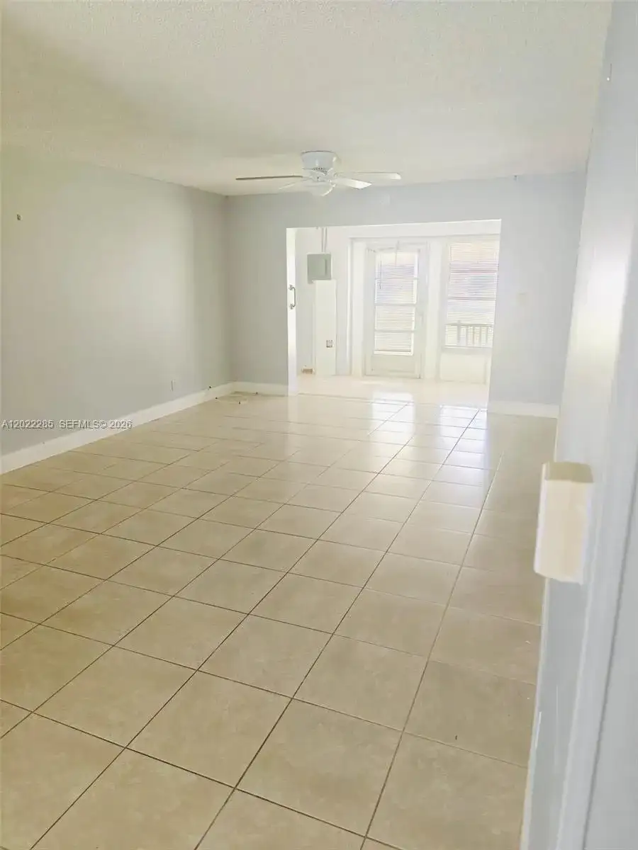 1140 NW 85th Ave # A16, Plantation FL 33322 photo 3