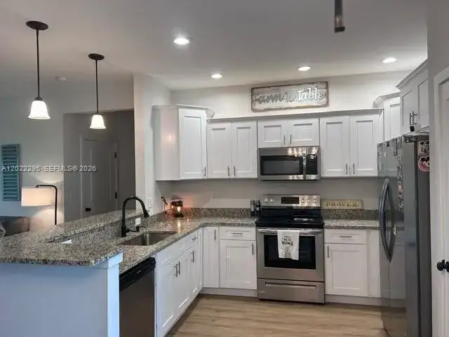 109 Vale Cr, Sebring FL 33876 photo 2
