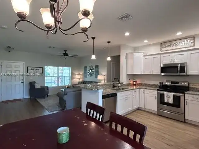 109 Vale Cr, Sebring FL 33876 photo 3