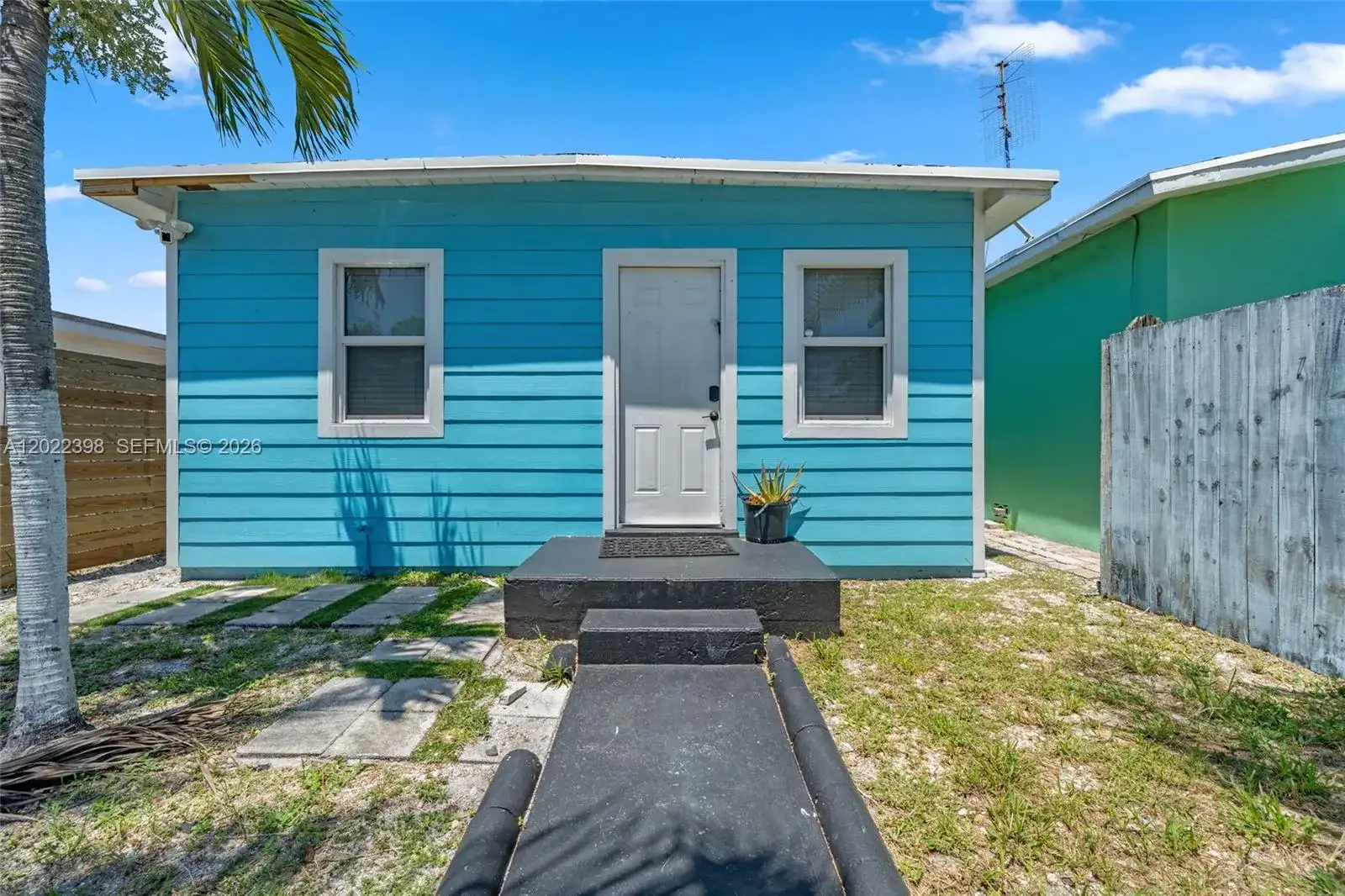 629 N F St, Lake Worth FL 33460 photo 3