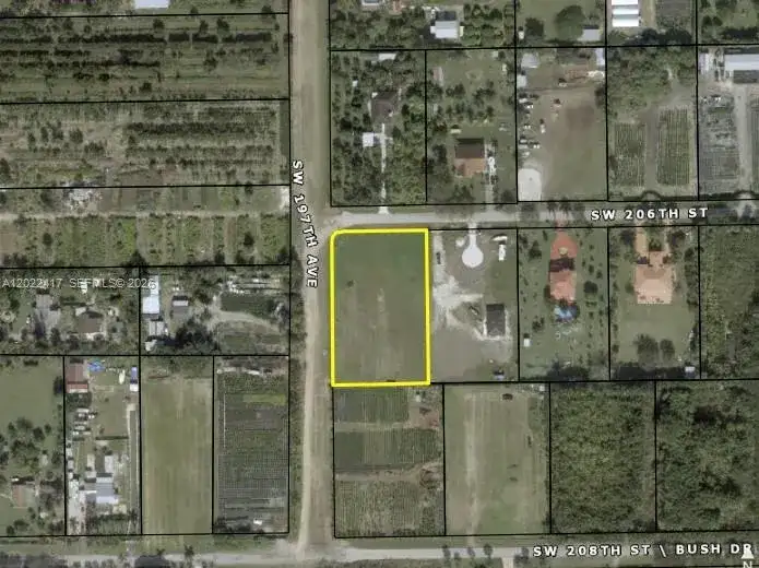 19690 SW 206th St, Miami FL 33187 photo 2