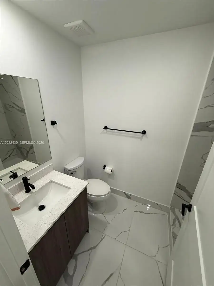 419 NW 13th Ct # 1, Florida City FL 33034 photo 3