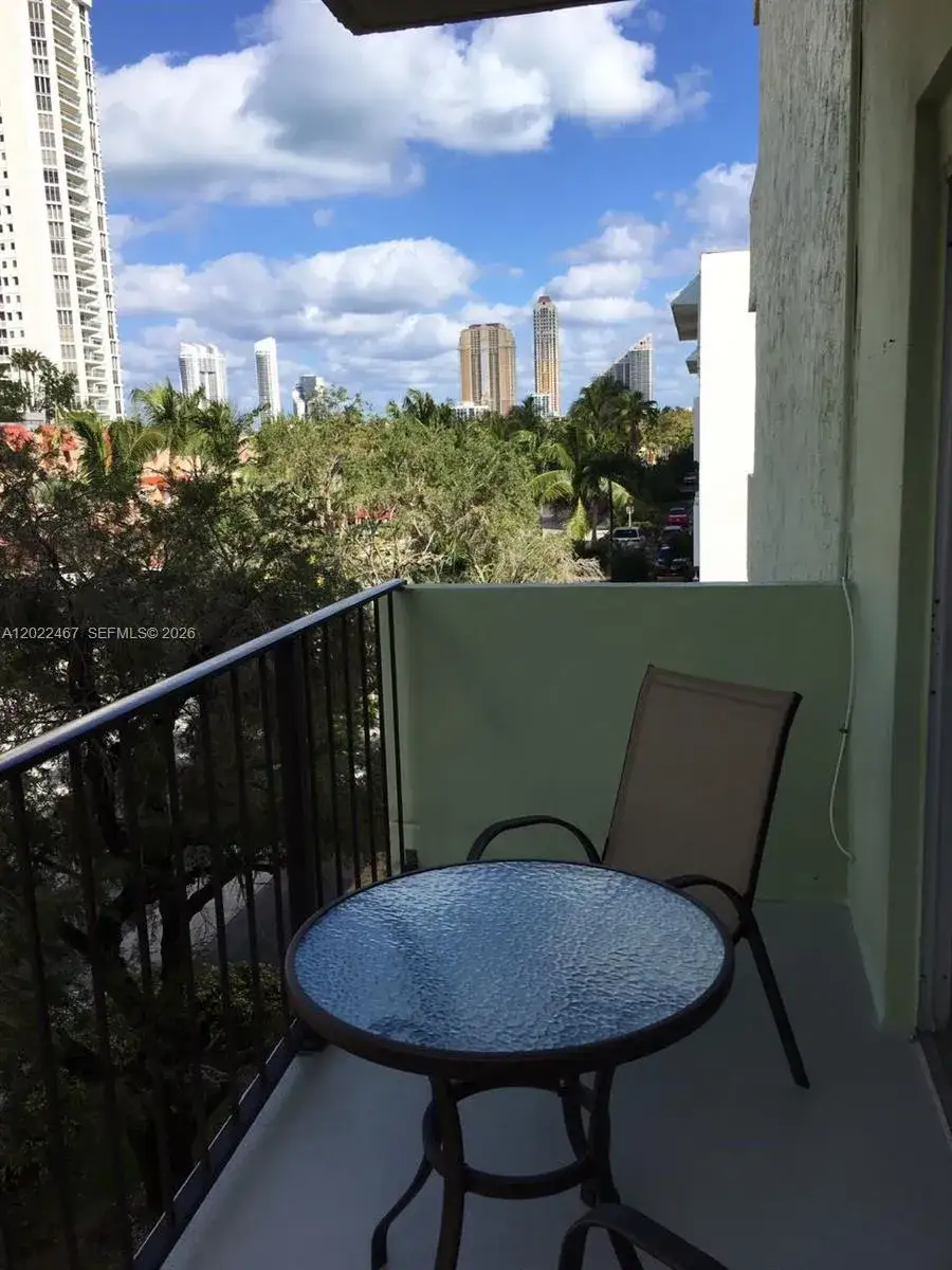 3642 NE 171st St # 308, North Miami Beach FL 33160