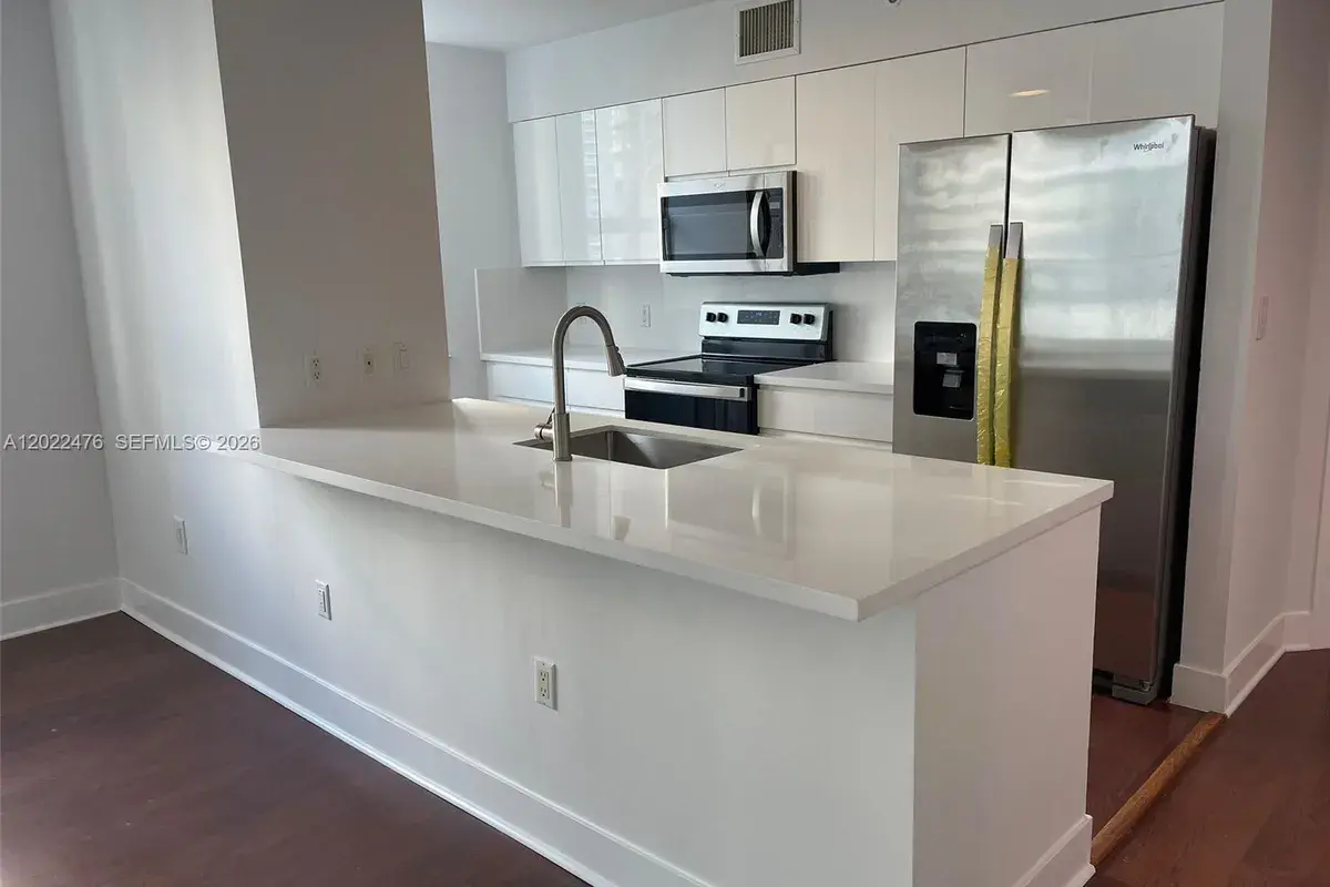1155 Brickell Bay Dr # 1102, Miami FL 33131