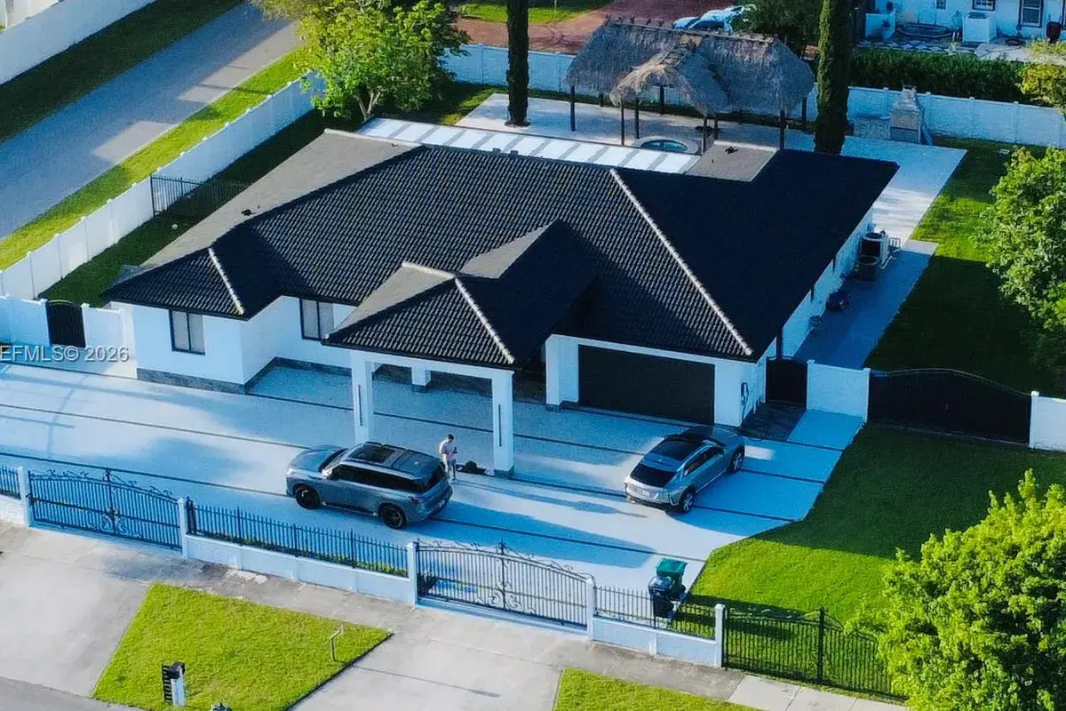 13430 SW 192nd St, Miami FL 33177
