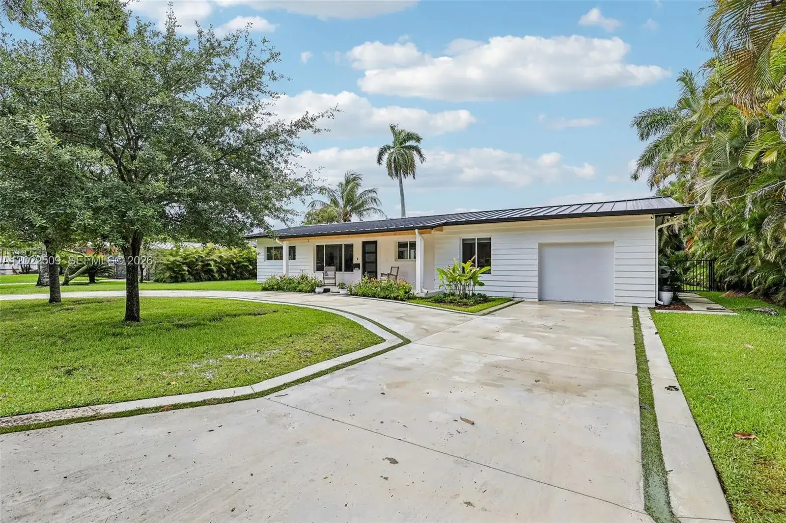 5620 SW 63rd Ct, South Miami FL 33143 photo 2