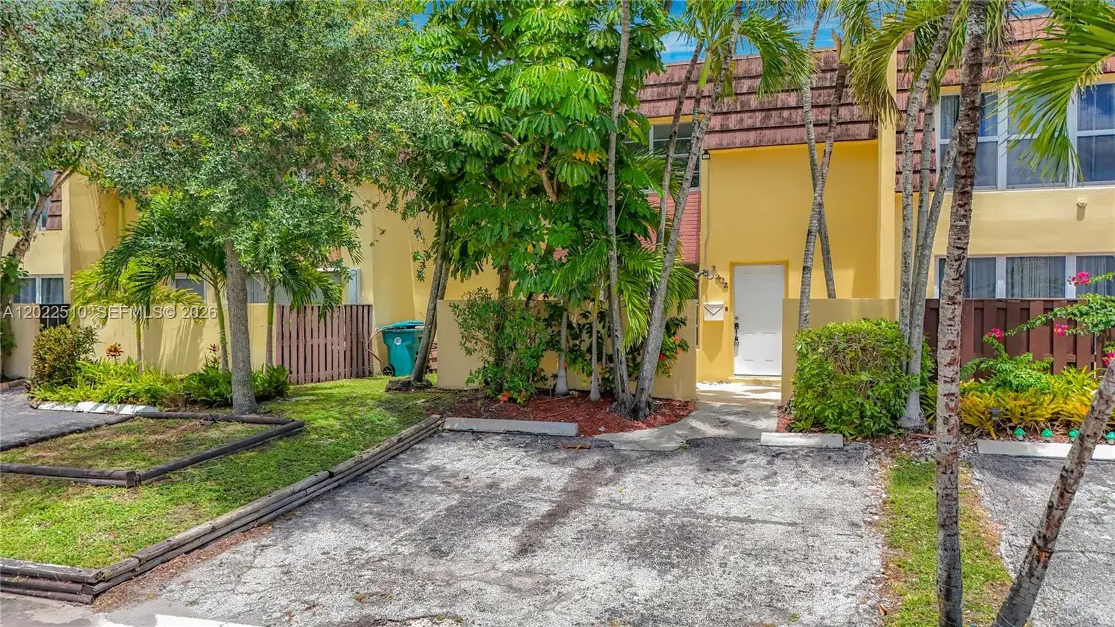 3702 SW 60th Ter # 31, Davie FL 33314