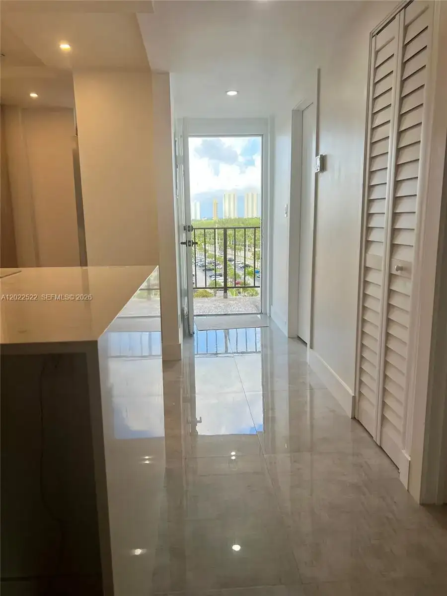 2903 N Miami Beach Blvd # 1003, North Miami Beach FL 33160 photo 4