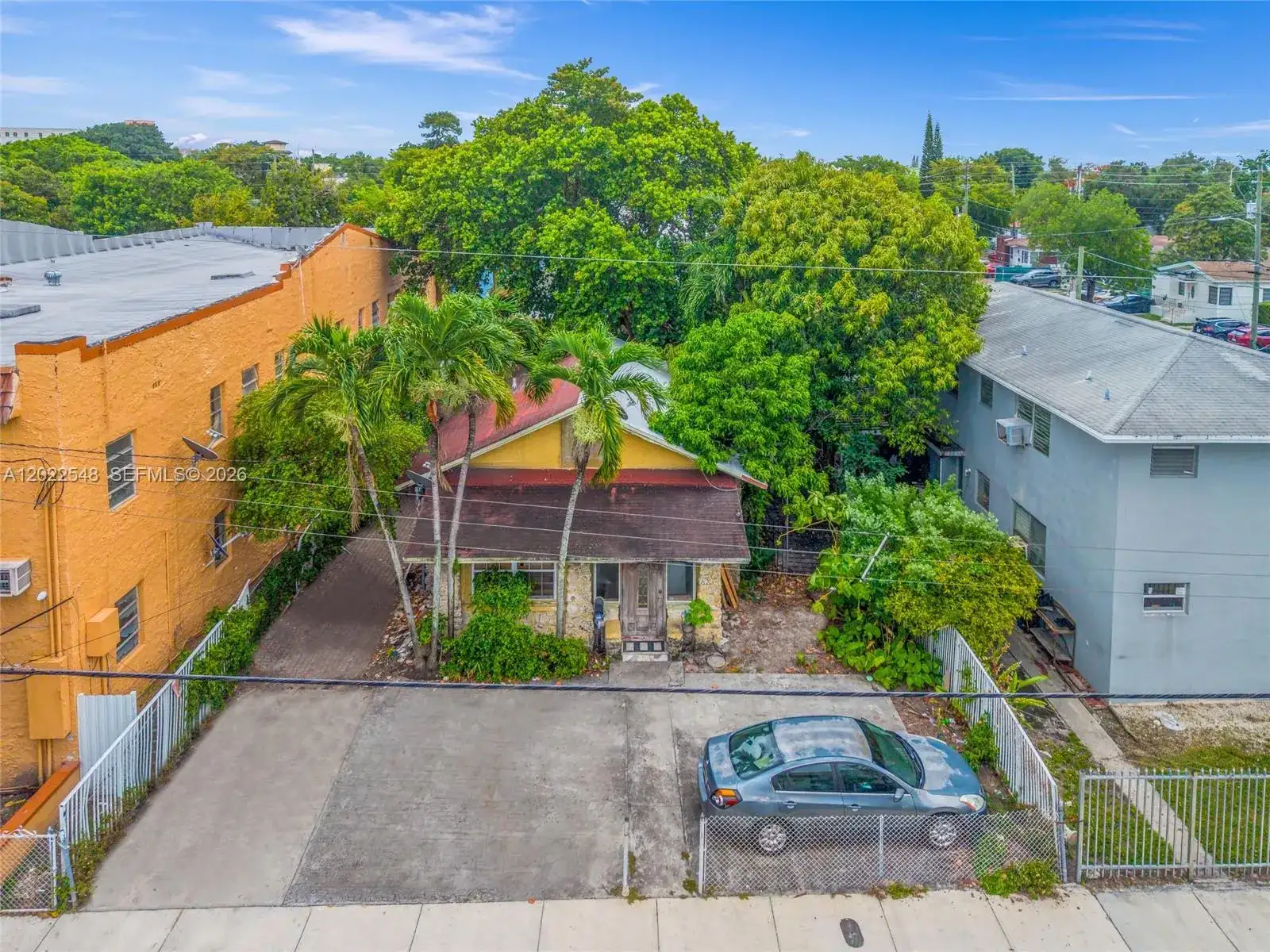 1568 SW 5th St, Miami FL 33135 photo 2