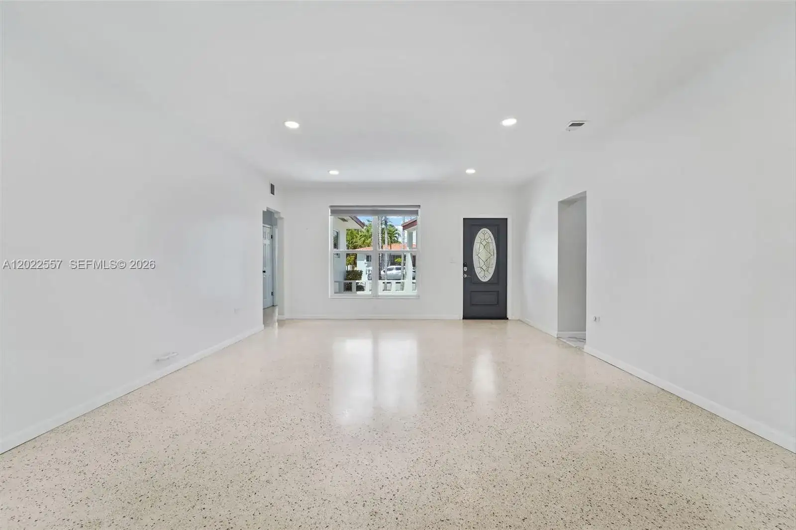 8927 Carlyle Ave, Surfside FL 33154 photo 4