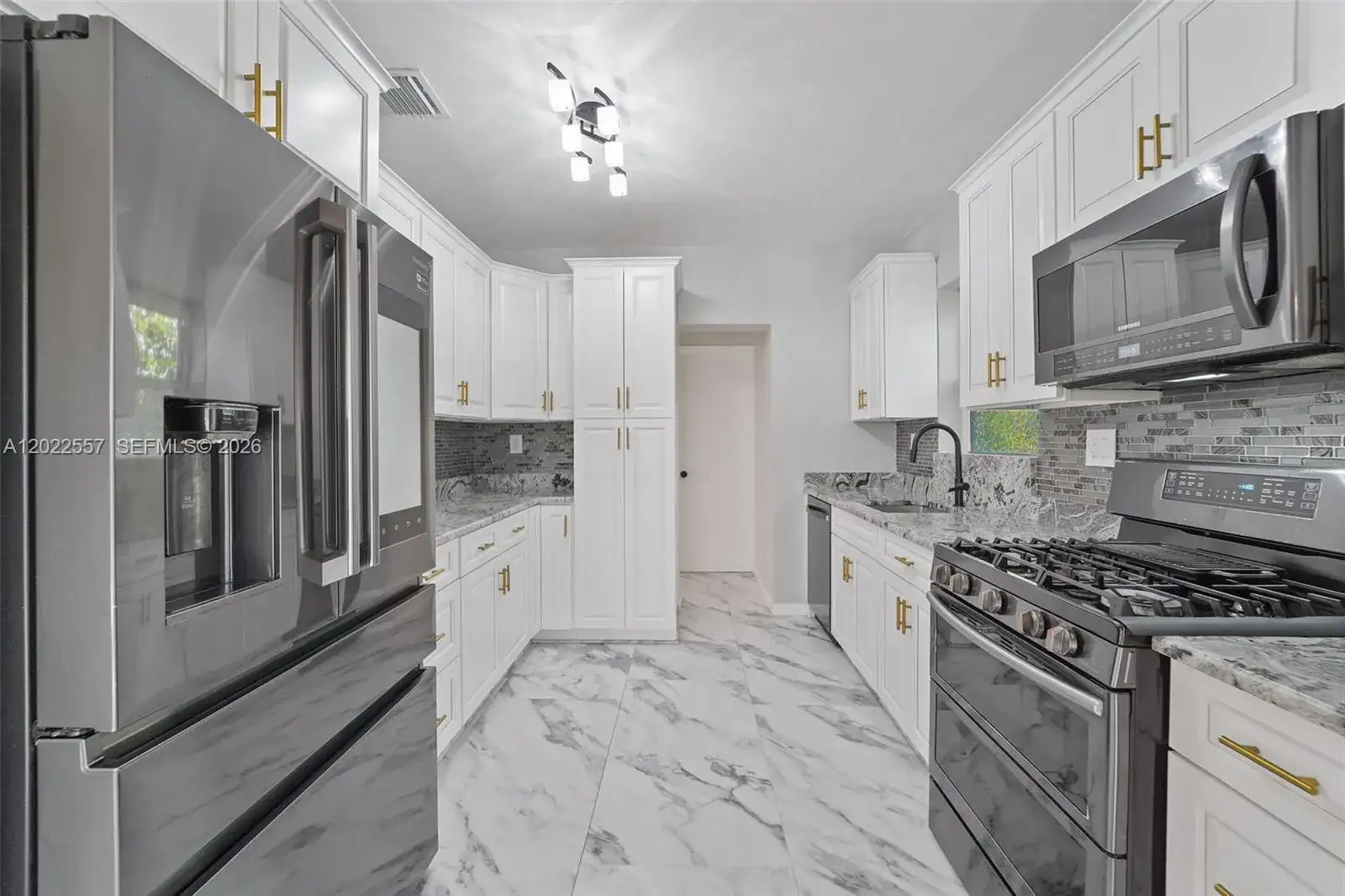 8927 Carlyle Ave, Surfside FL 33154 photo 5