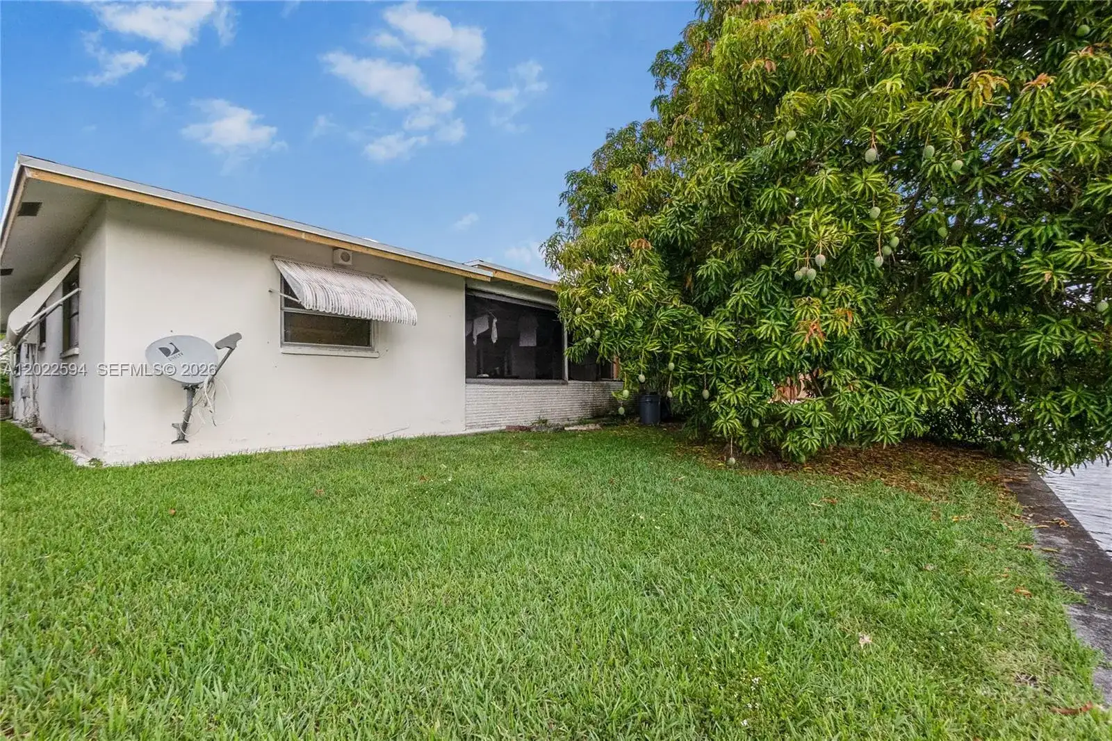 6013 NW 68th, Tamarac FL 33321 photo 2