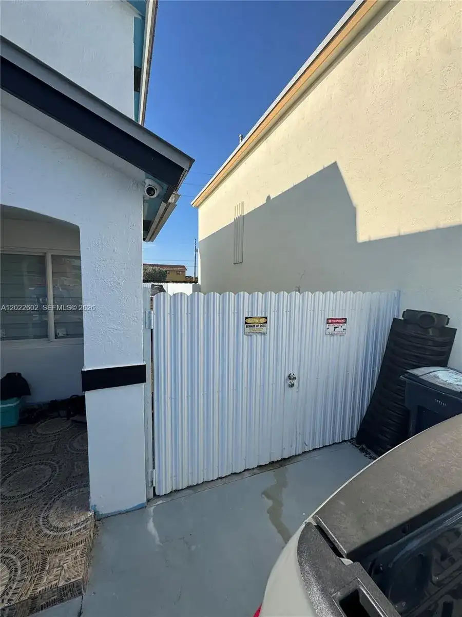 14017 SW 160th Ter, Miami FL 33177 photo 3