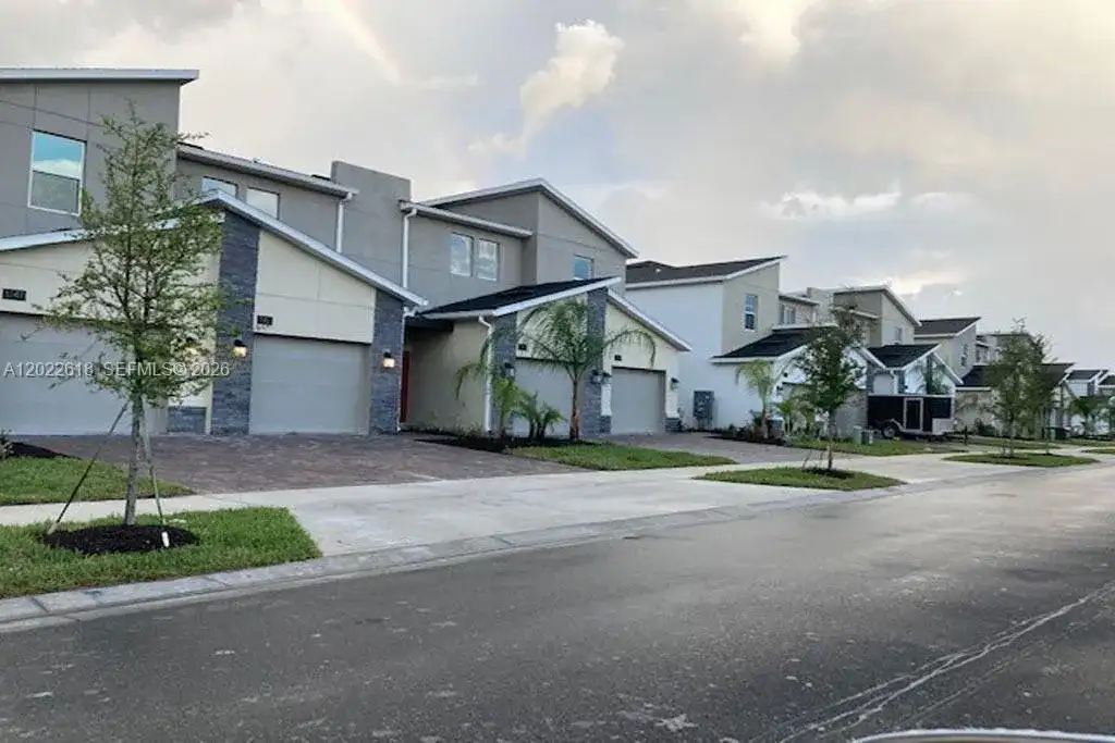 1171 CHALLENGE DR # 1171, Davenport FL 33896