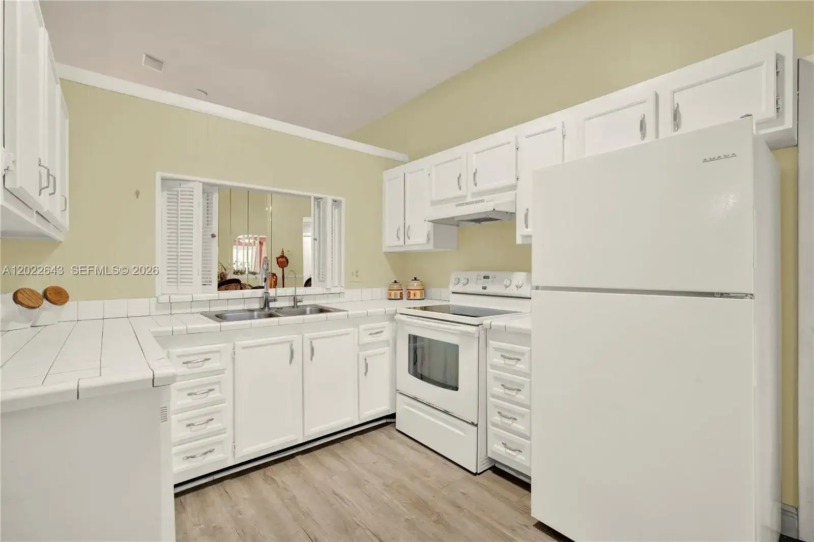 10813 SW 158th Ln, Miami FL 33157 photo 5