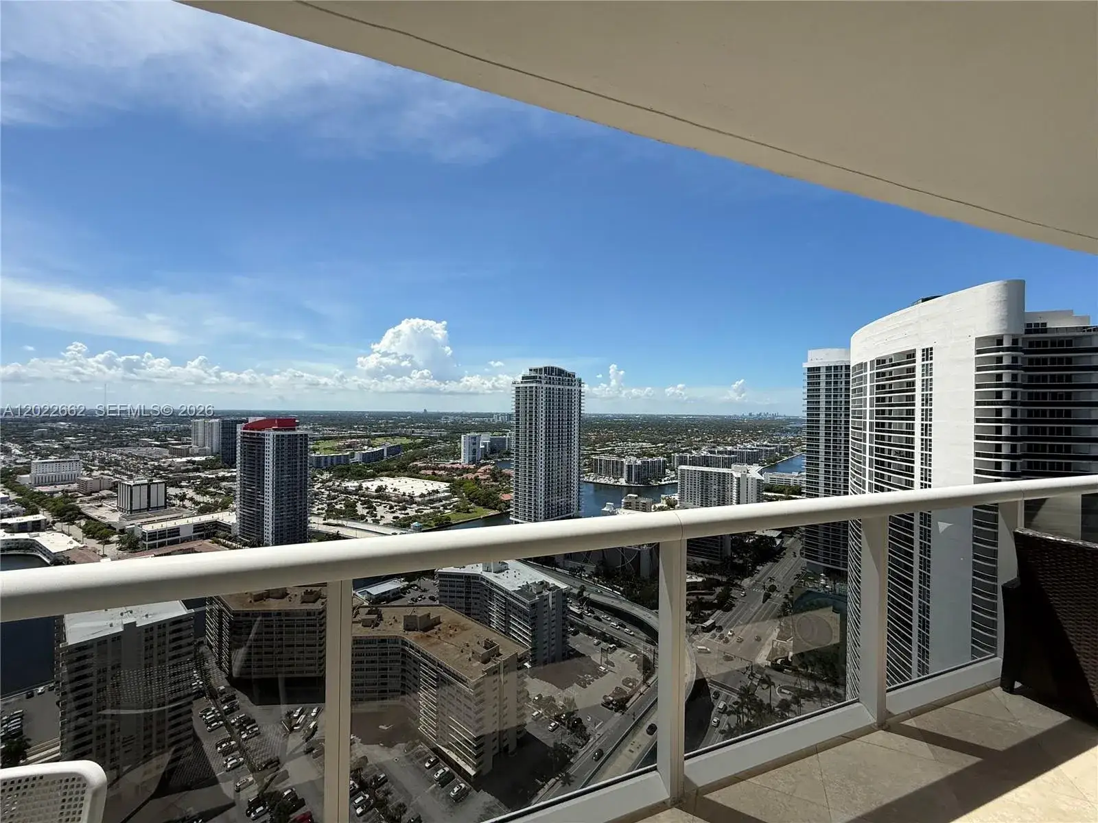 1850 S OCEAN DR # 4009, Hallandale Beach FL 33009