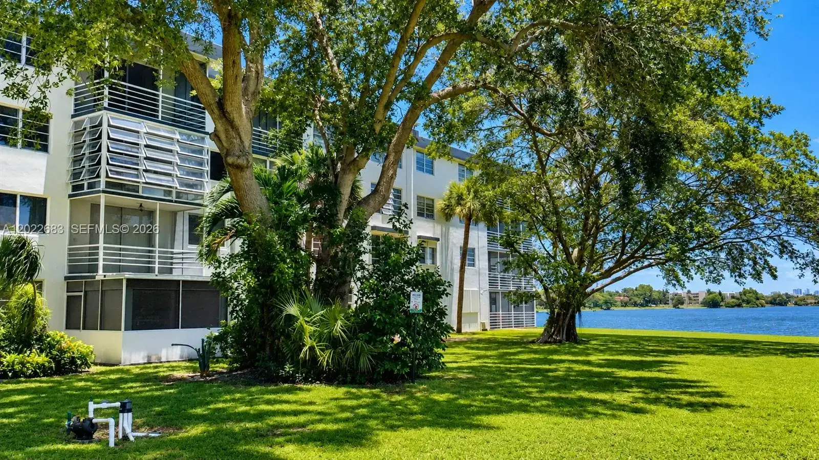 447 NE 195th St # 117, Miami FL 33179 photo 5