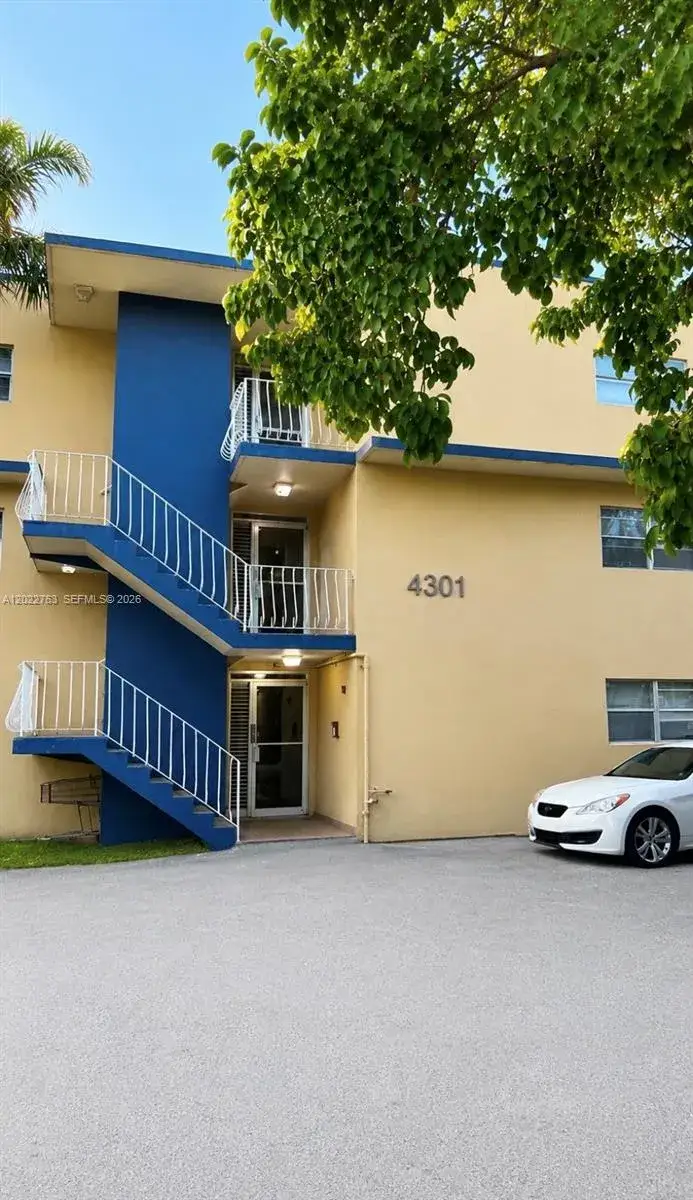 4301 NW South Tamiami Canal Dr # 101, Miami FL 33126