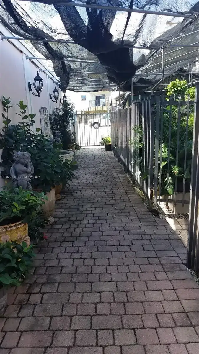 1239 Alton Rd # 2, Miami Beach FL 33139 photo 2