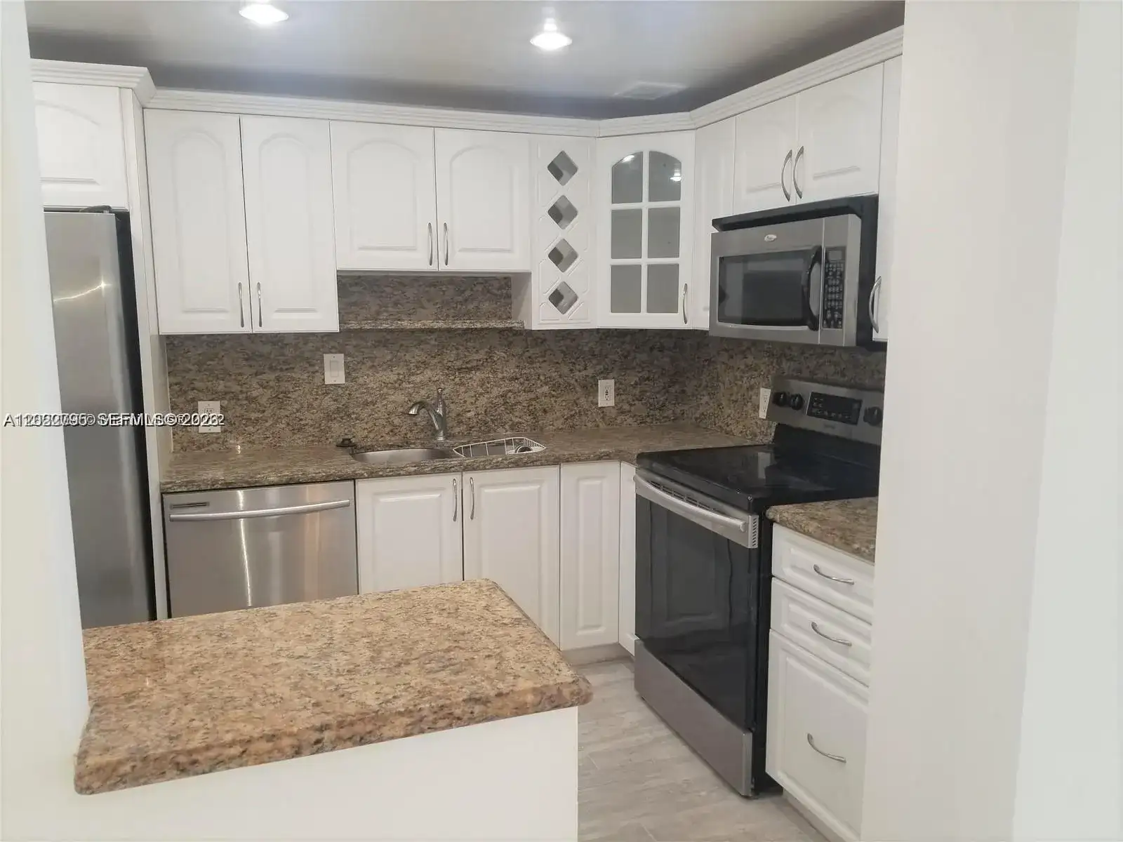 100 Bayview Dr # 208, Sunny Isles Beach FL 33160 photo 4