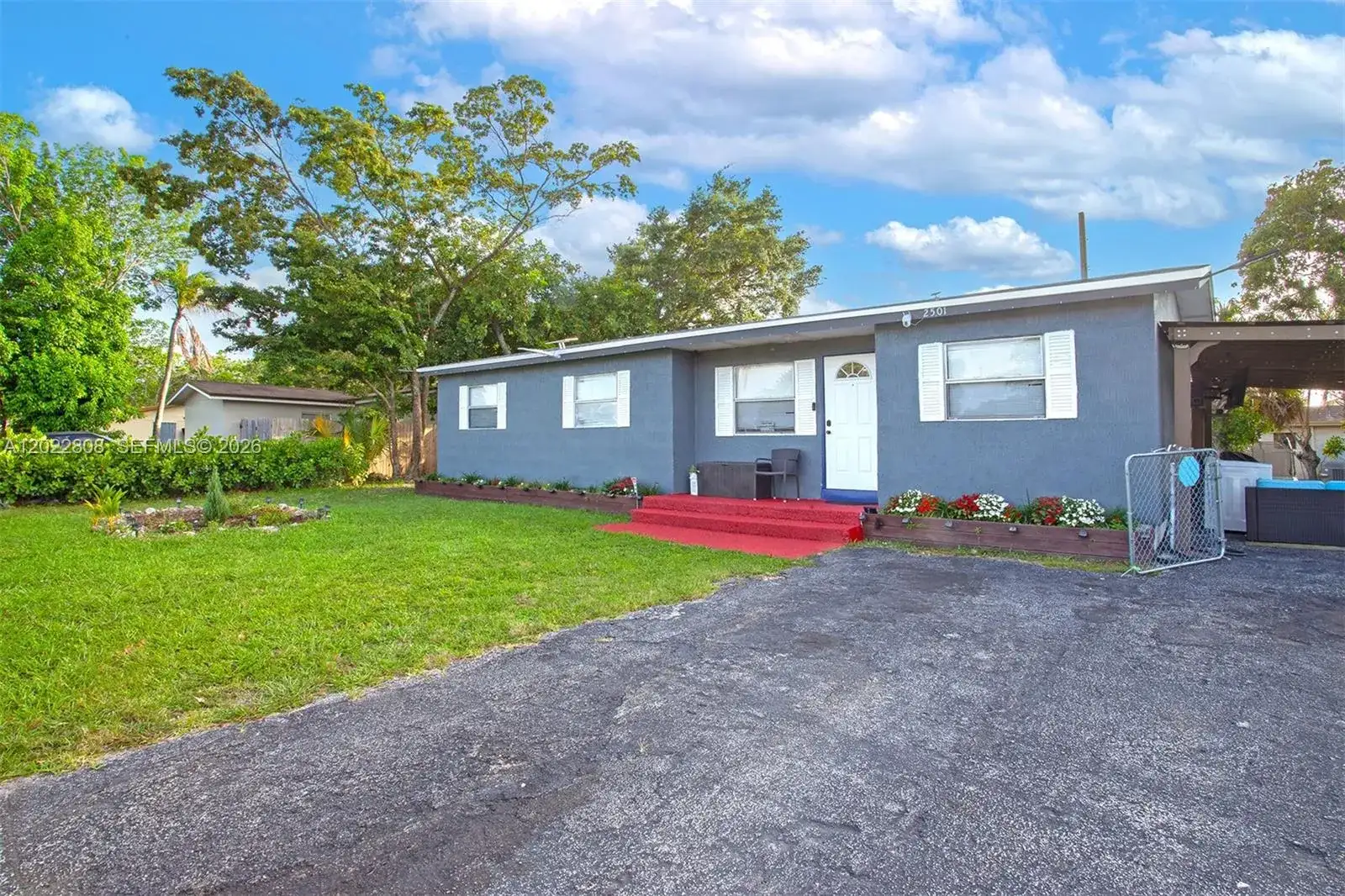 2501 NW 30th Way, Fort Lauderdale FL 33311 photo 2