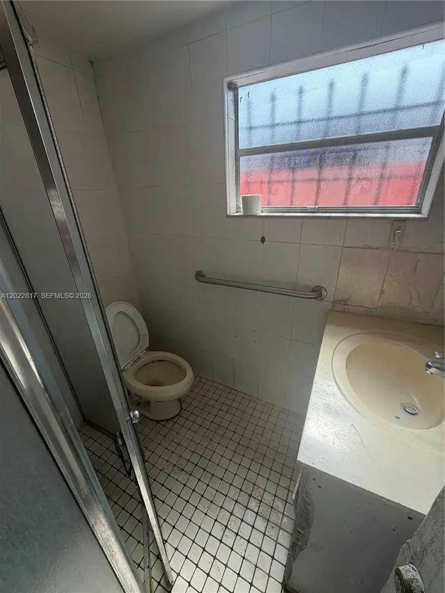 5740 Taylor St, Hollywood FL 33021 photo 5