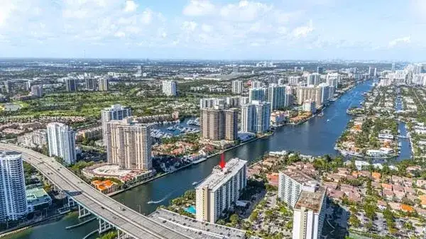 19390 Collins Ave # 817, Sunny Isles Beach FL 33160 photo 3