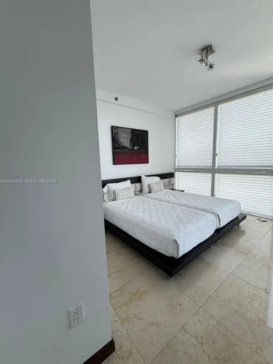 450 Alton Rd # 3505, Miami Beach FL 33139 photo 2
