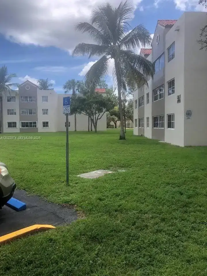 6155 NW 186th St # 209, Hialeah FL 33015 photo 4