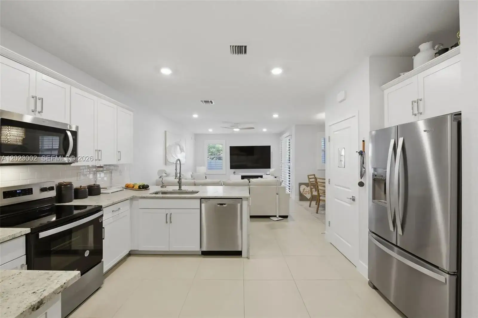 283 SW 169th Lane, Pembroke Pines FL 33027 photo 2