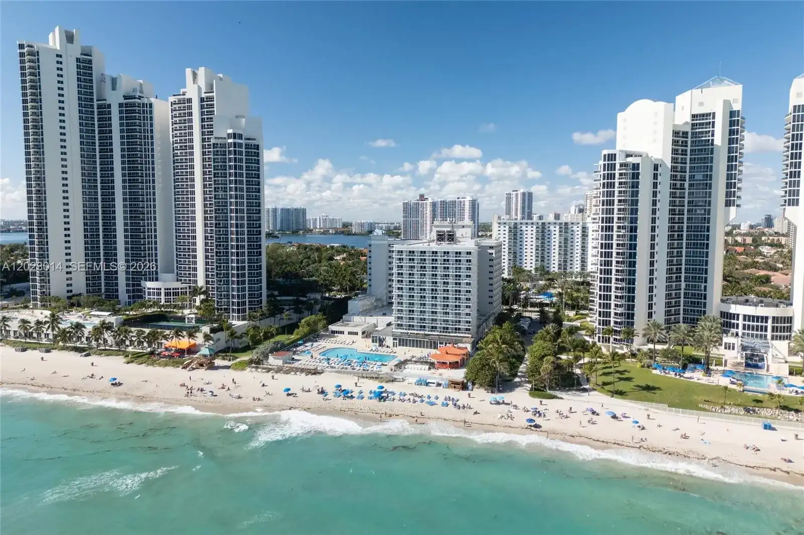 19201 Collins Ave # 949, Sunny Isles Beach FL 33160 photo 2
