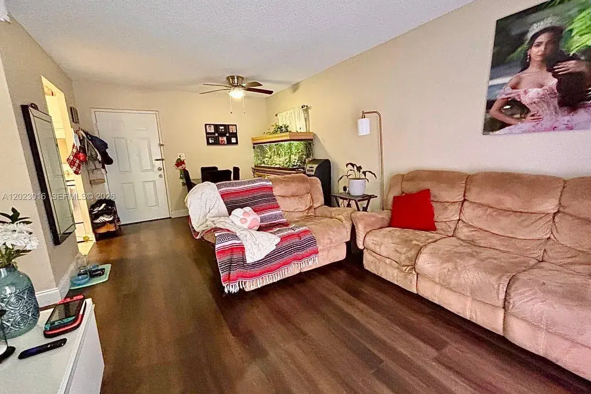 1080 N Benoist Farms Rd # 107, West Palm Beach FL 33411