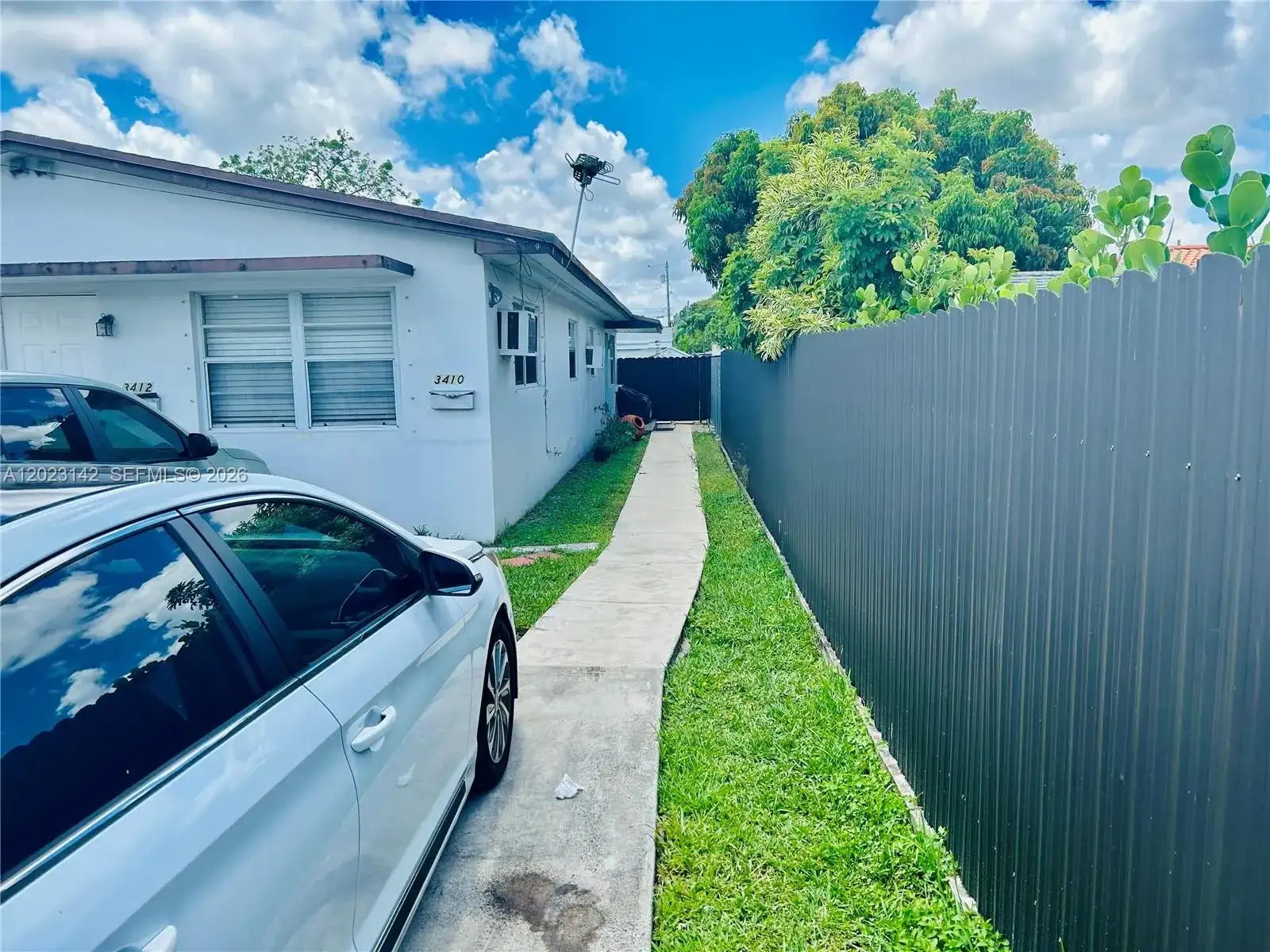 3410 SW 89th Ct, Miami FL 33165 photo 3