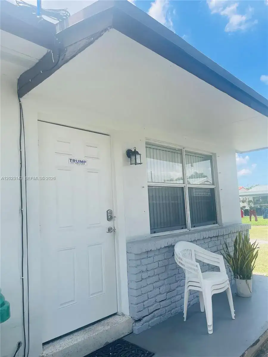 3410 SW 89th Ct, Miami FL 33165 photo 5