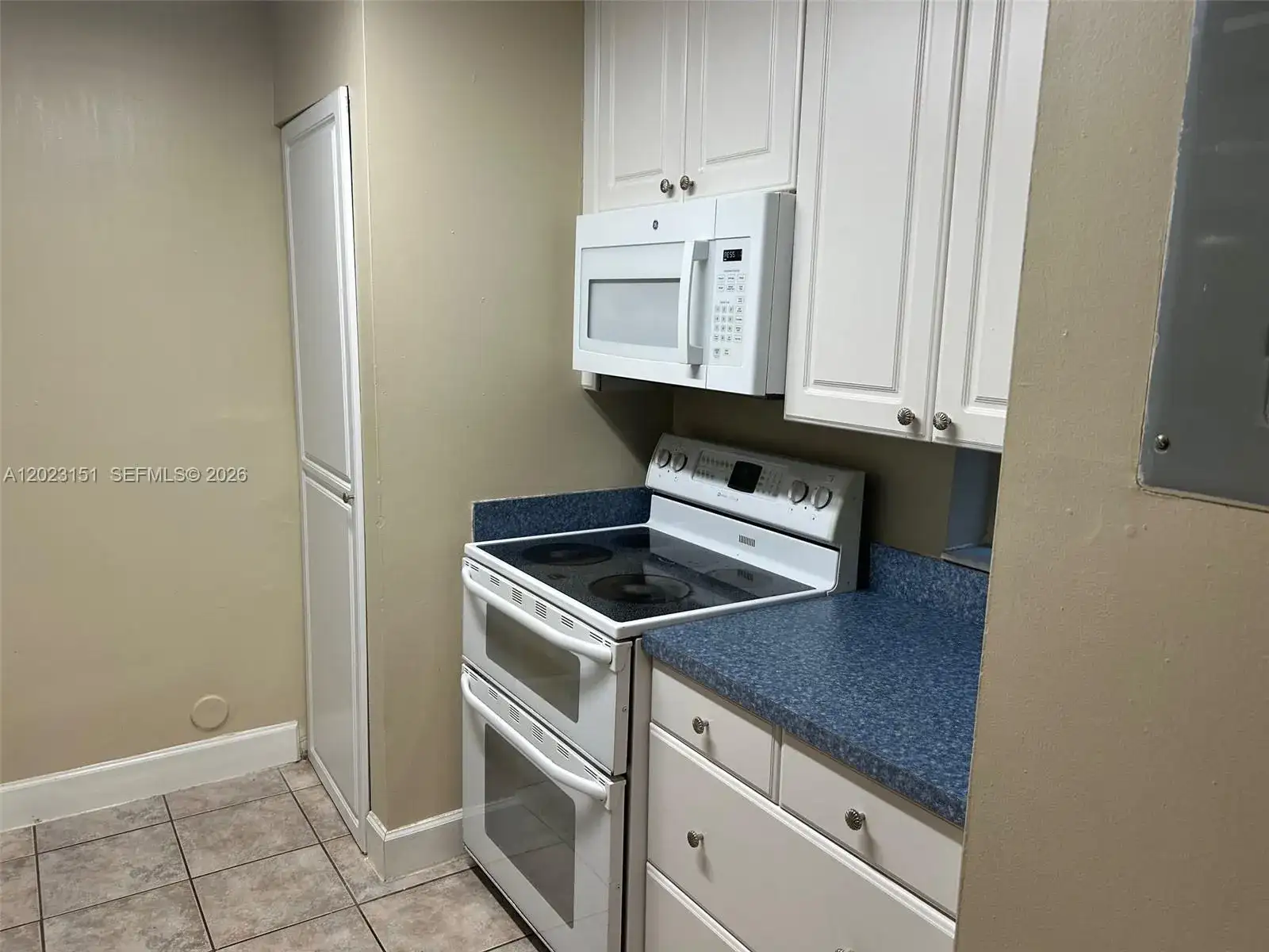 301 SW 86th Ave # 102, Pembroke Pines FL 33025 photo 4