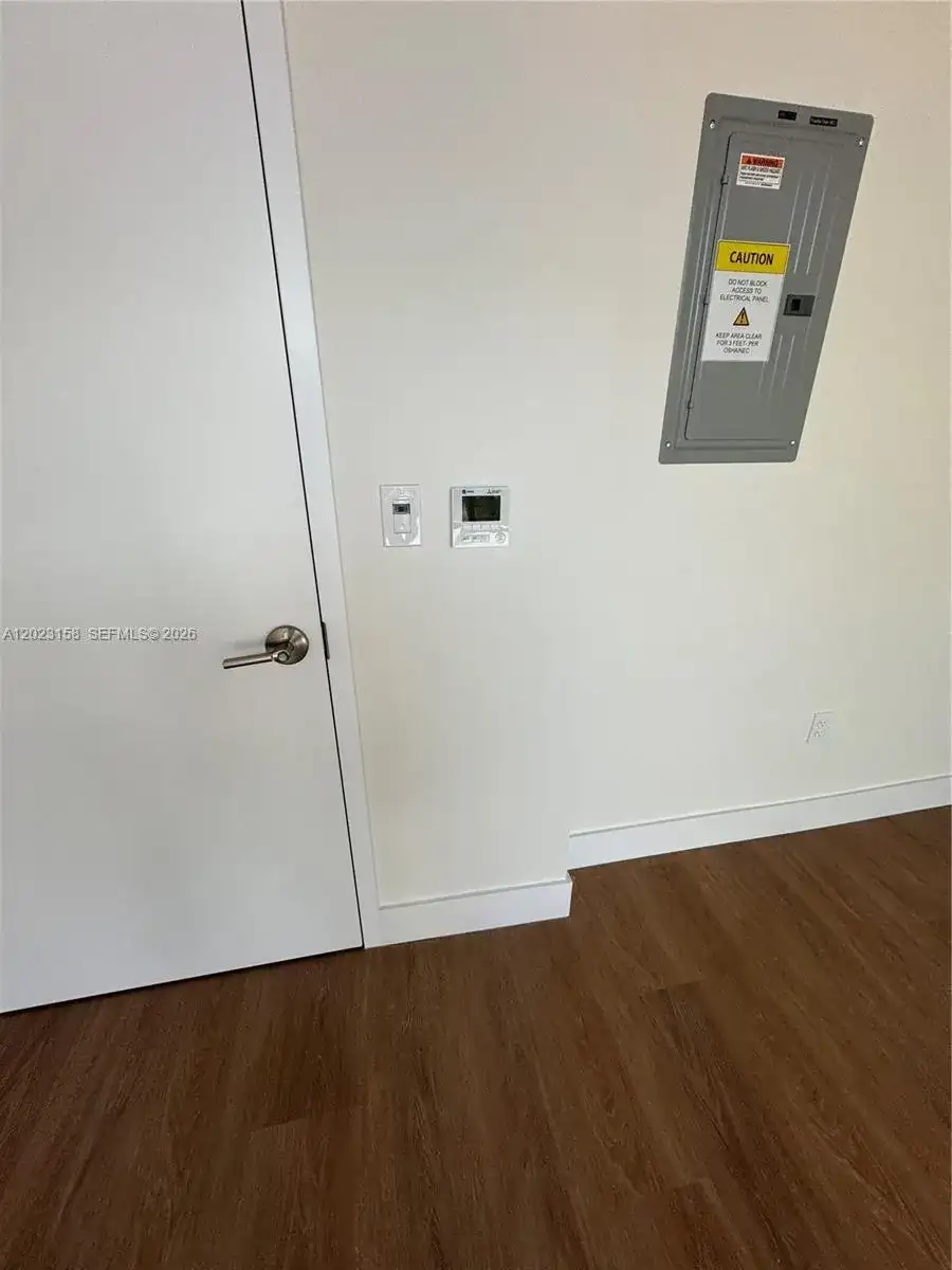 21290 Biscayne Blvd # 208, Aventura FL 33180 photo 4