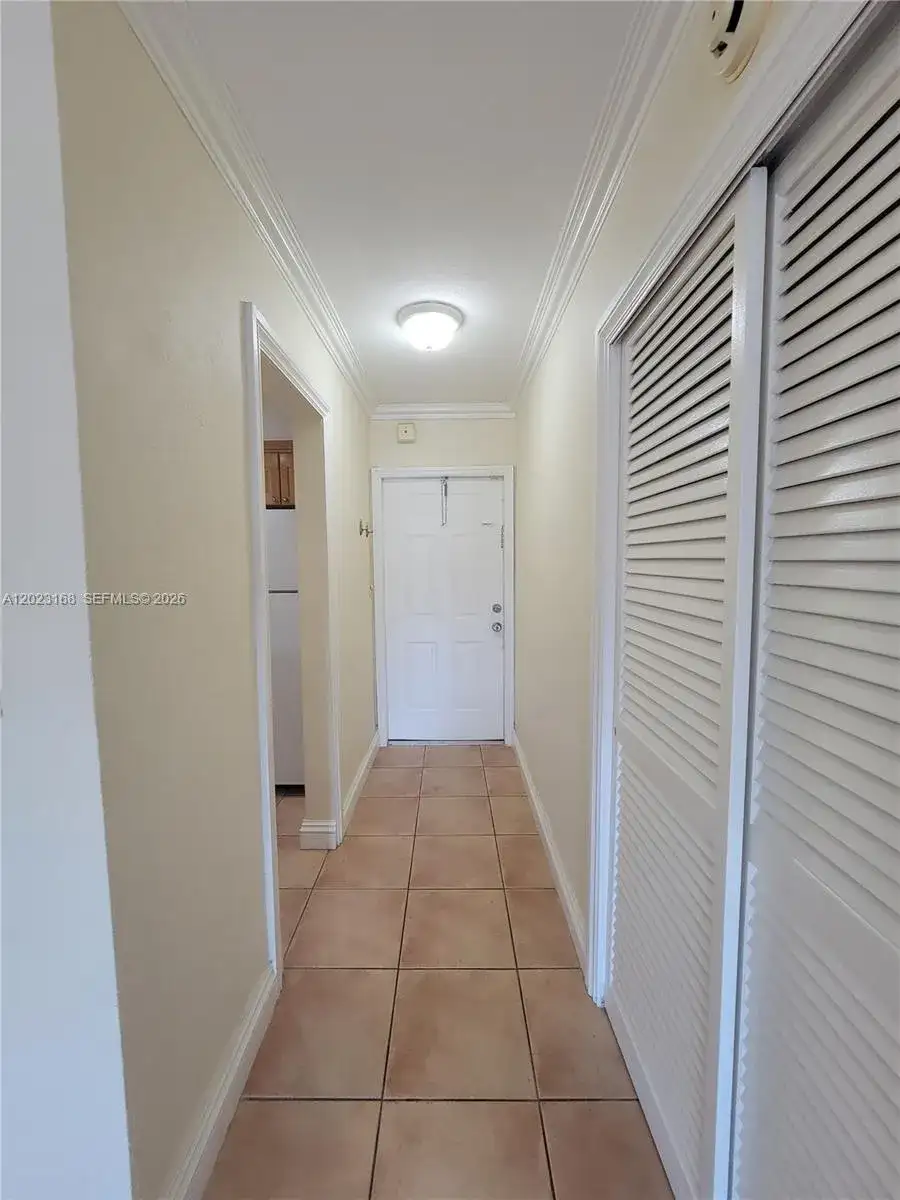 6707 N Kendall Dr # 107, Pinecrest FL 33156 photo 2