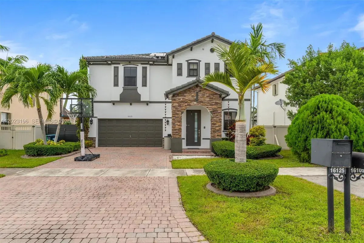 16125 SW 65th Ln, Miami FL 33193