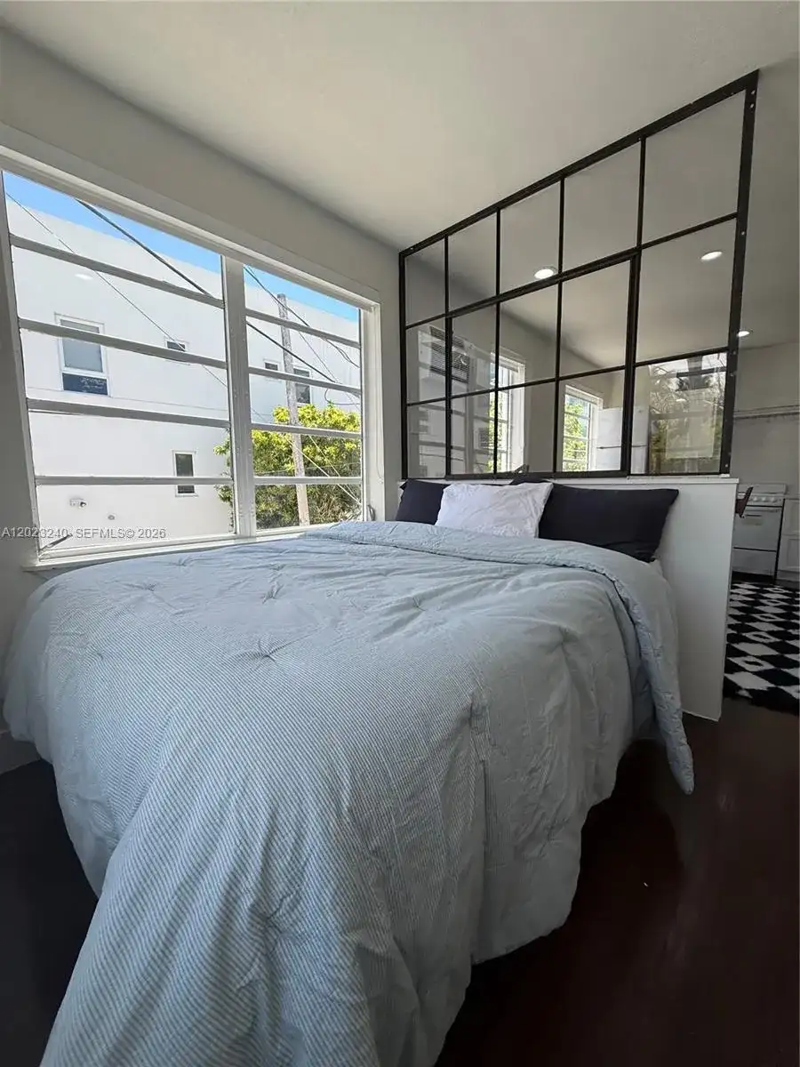723 2nd St # 8, Miami Beach FL 33139 photo 3