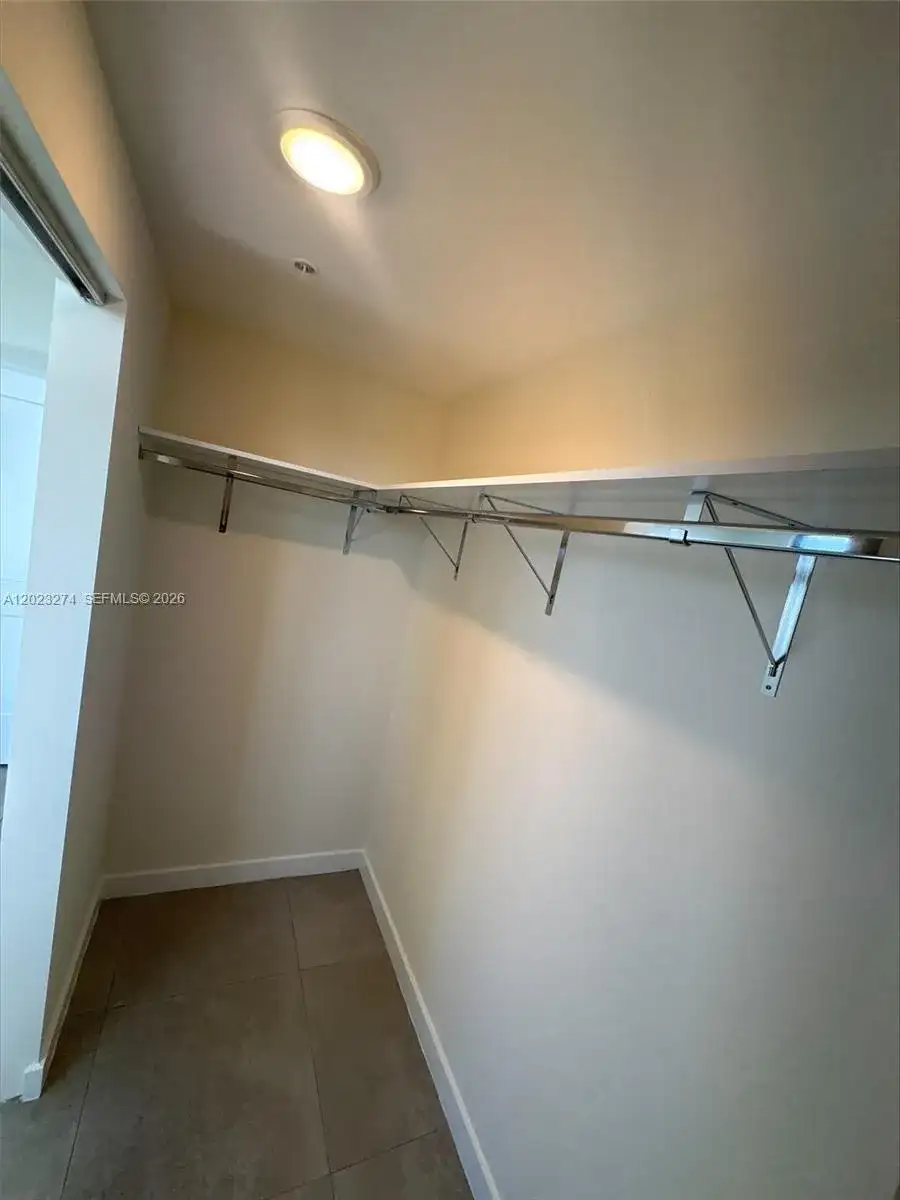 16395 Biscayne Blvd # 1310, North Miami Beach FL 33160 photo 5