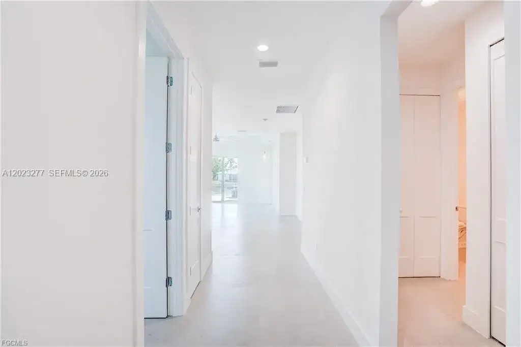 3804 SE 12th AVE, Cape Coral FL 33904 photo 4