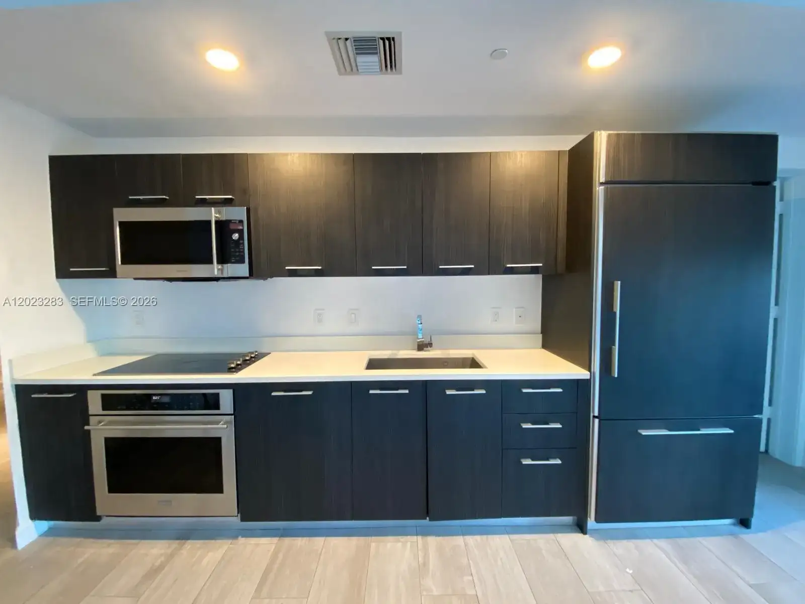 55 SW 9th St # 1503, Miami FL 33130 photo 3