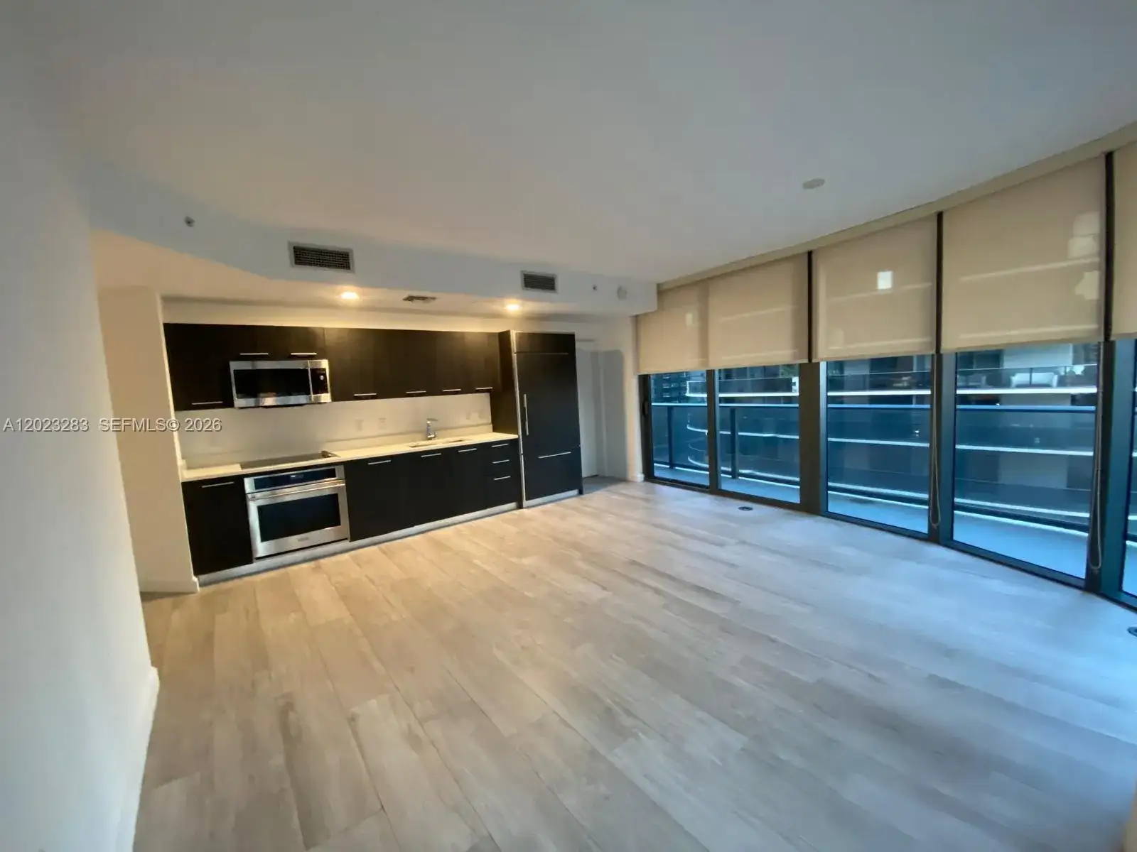 55 SW 9th St # 1503, Miami FL 33130 photo 4