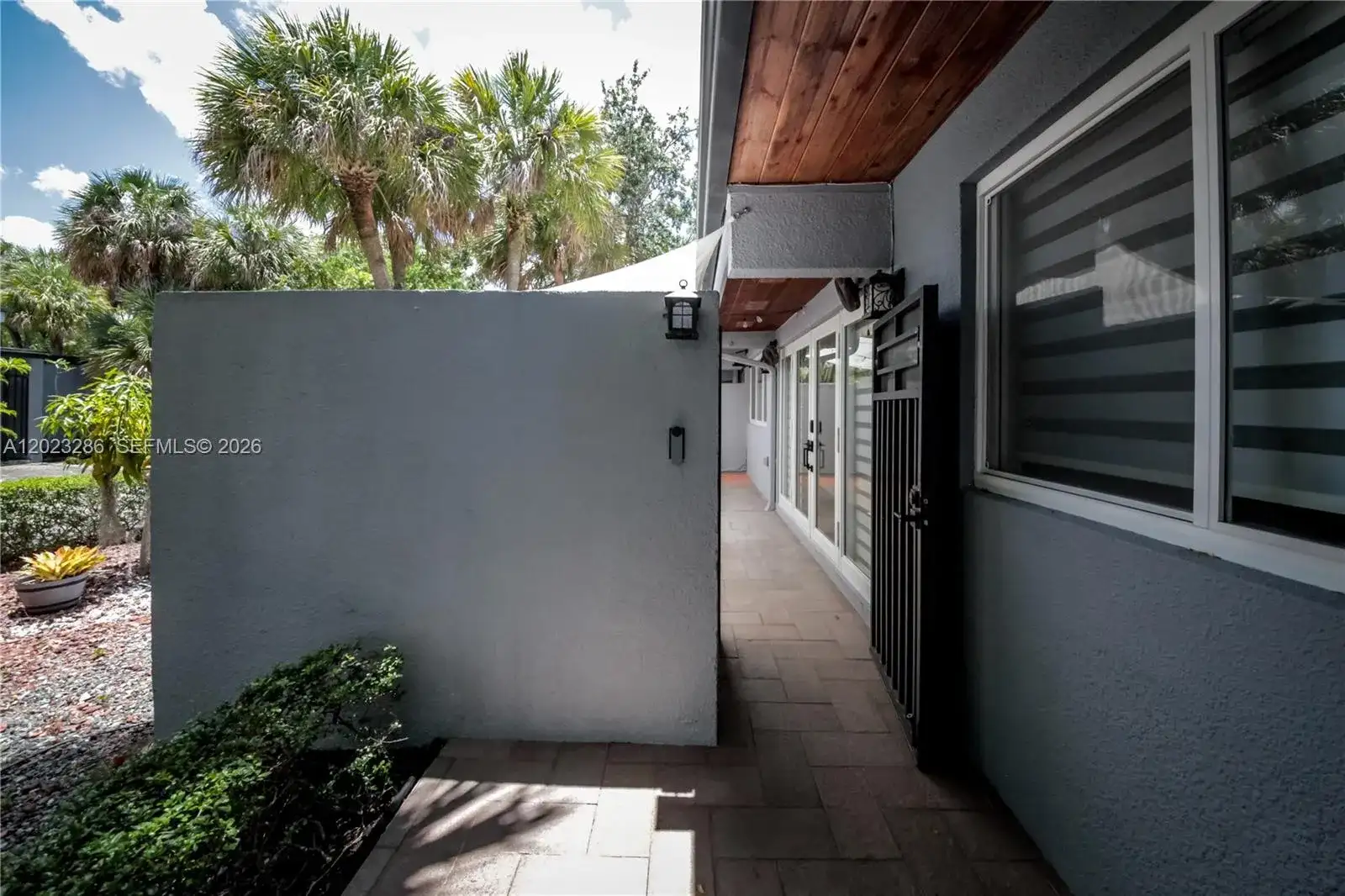 6380 Jack Rabbit Ln, Miami Lakes FL 33014 photo 3