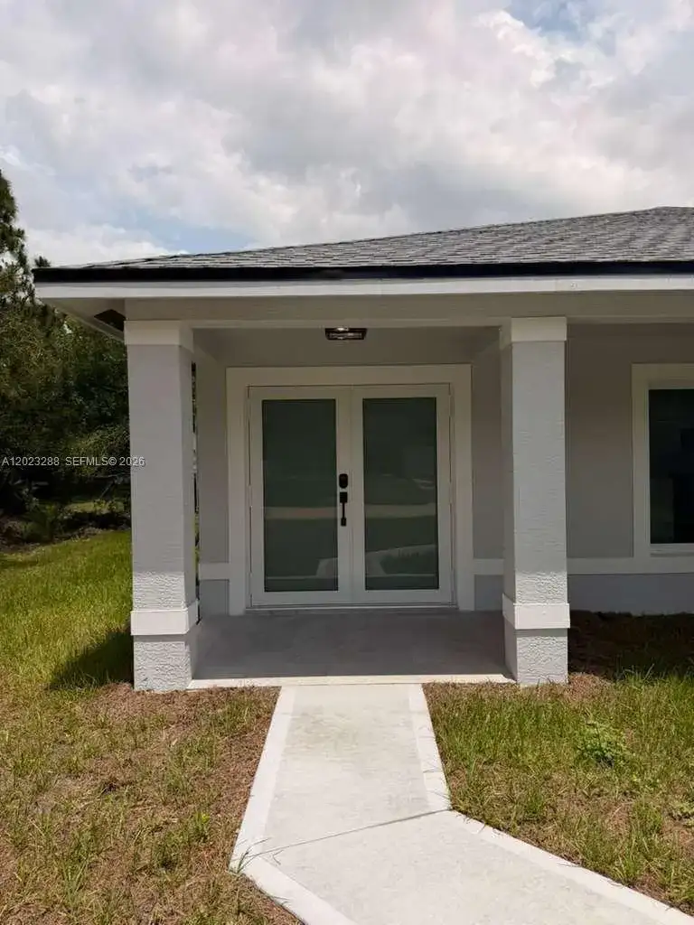 8636 100th Ct, Vero Beach FL 32967 photo 3