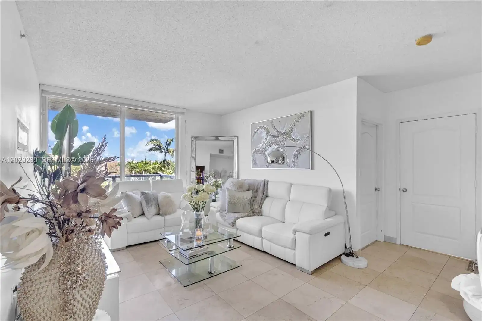 5077 NW 7th St # 517, Miami FL 33126 photo 4