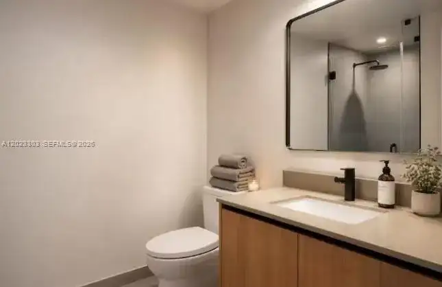 121 NE 5th St # 3203, Miami FL 33132 photo 4