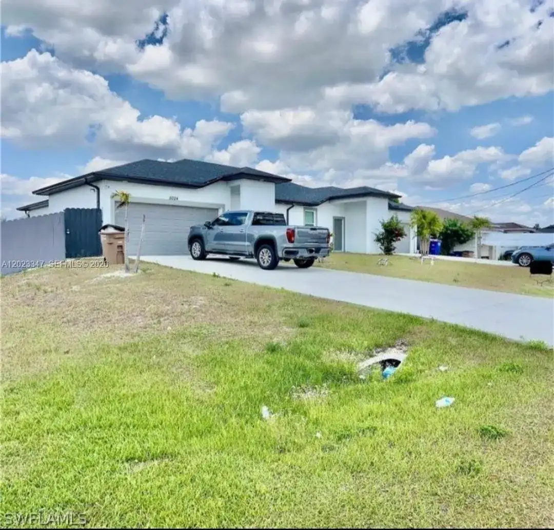 5022-5024 Centennial Blvd, Lehigh Acres FL 33971 photo 2